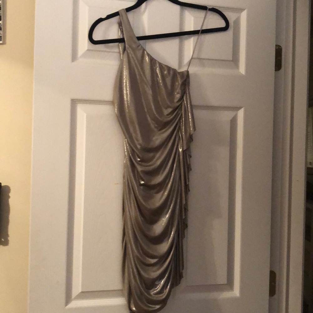 Dress with ruffle detail